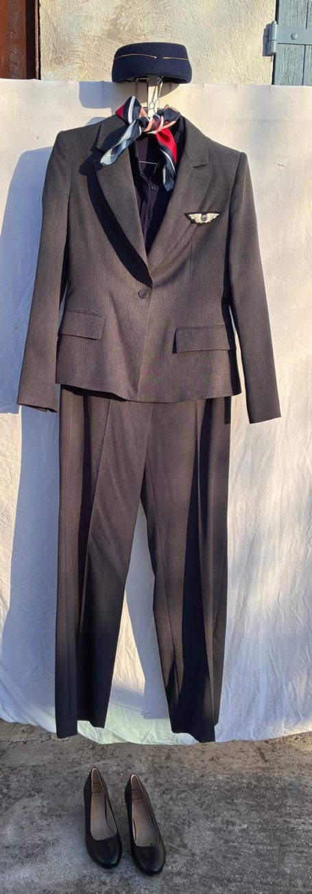Tailleur pantalon gris Hôtesse de l'air