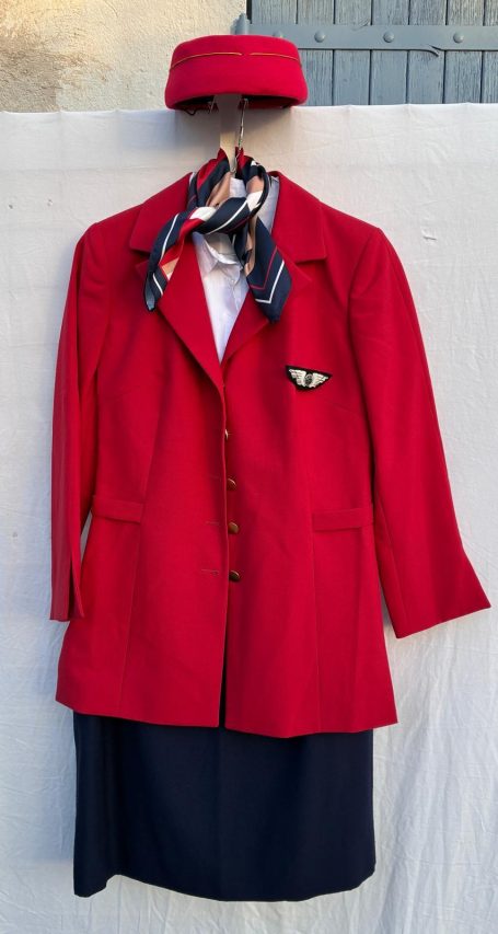 veste rouge et accessoires coordonnés Hôtesse de l'air